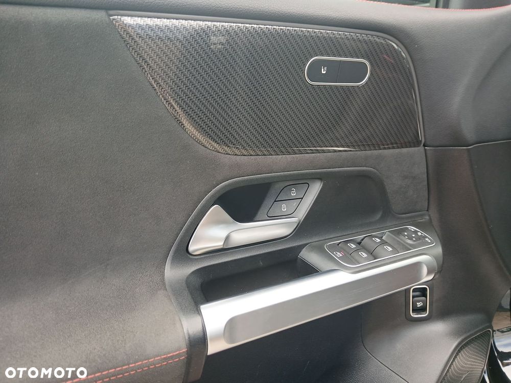 Mercedes-Benz GLB AMG 35 4-Matic - 20