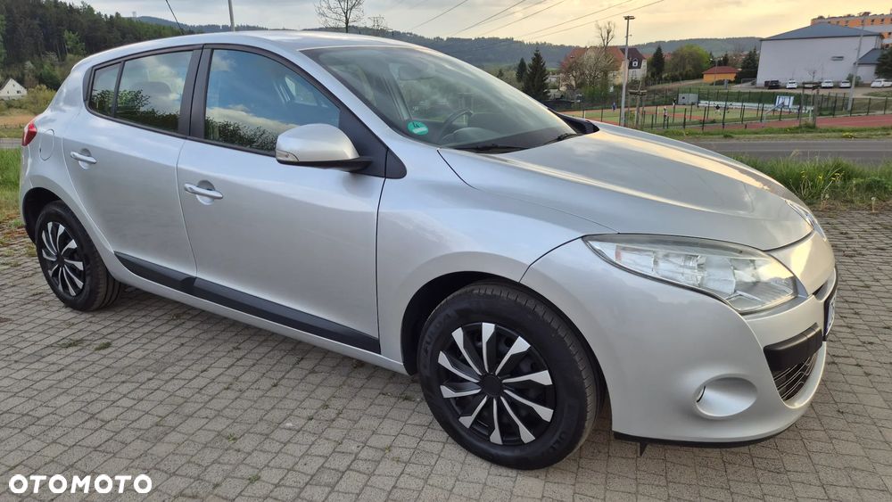 Renault Megane 1.6 16V 100 Authentique - 13