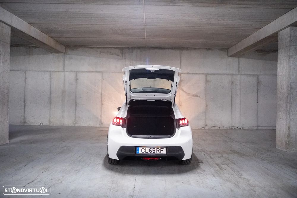 Peugeot e-208 Allure - 5