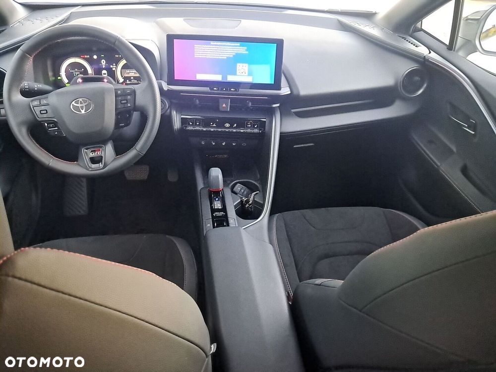 Toyota C-HR - 13