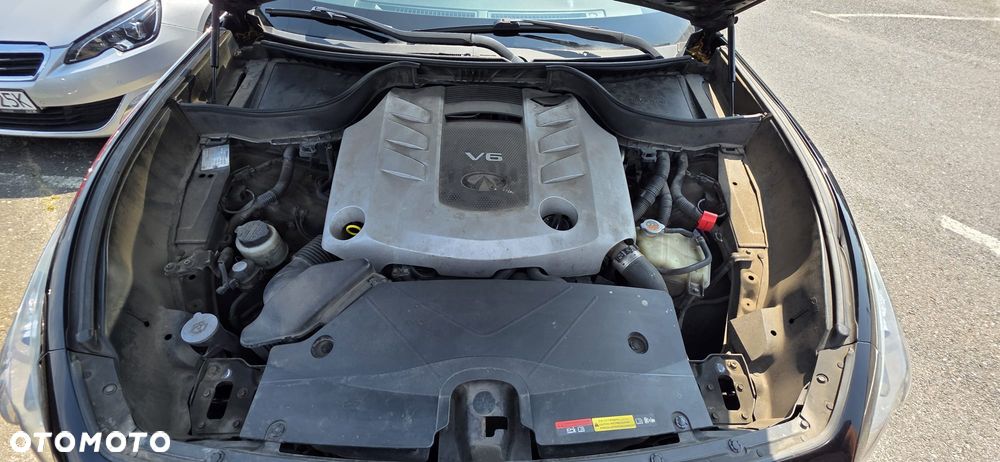 Infiniti QX70 3.0d S - 12
