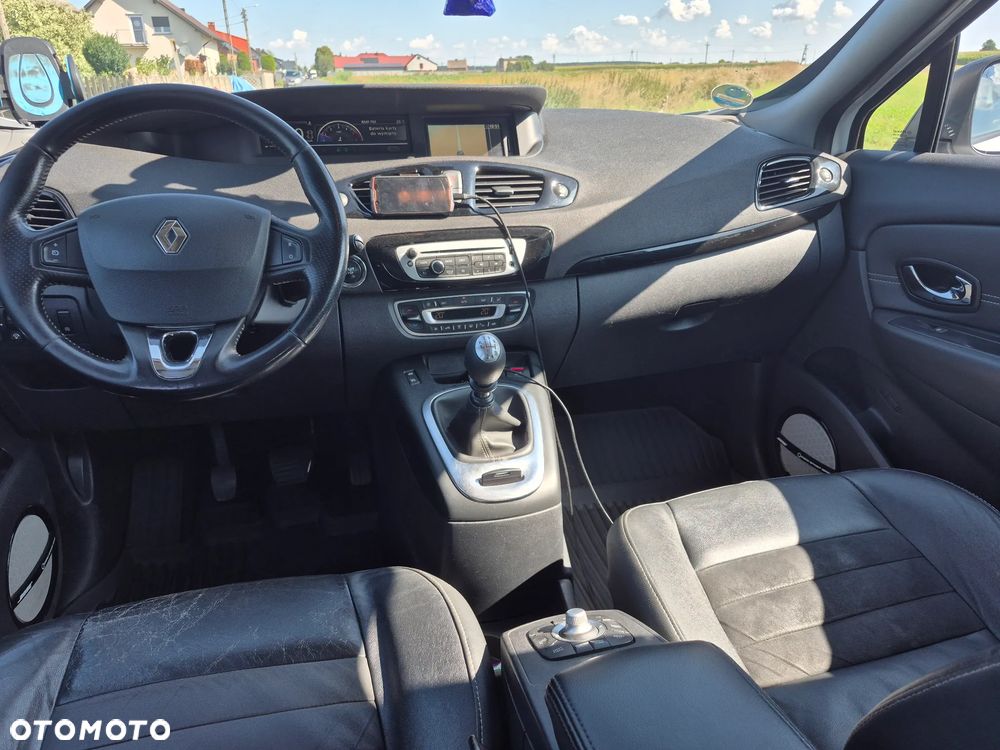 Renault Scenic - 8