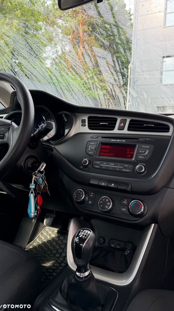 Kia Ceed 1.4 CRDi S - 8