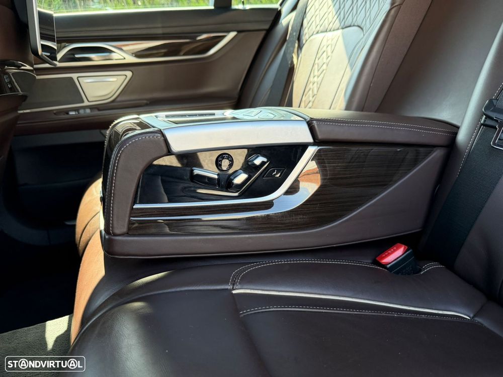 BMW 730 d — fotografia 16