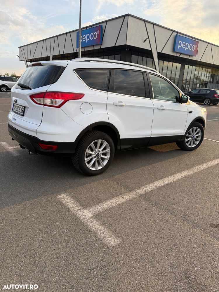Ford Kuga 2.0 TDCi 4x4 Aut. Titanium - 4