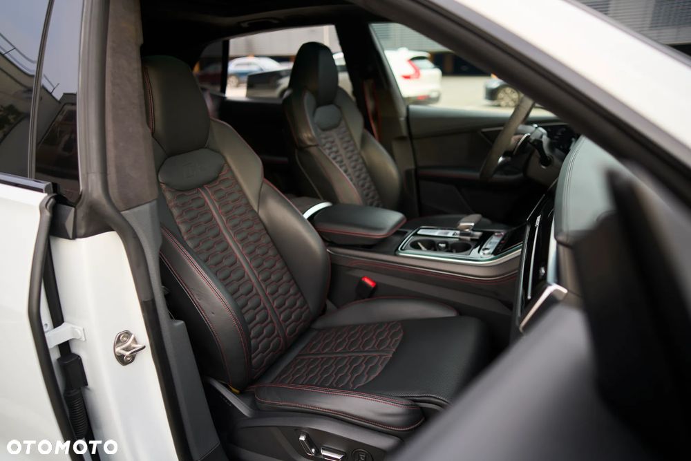 Audi RS Q8 - 21