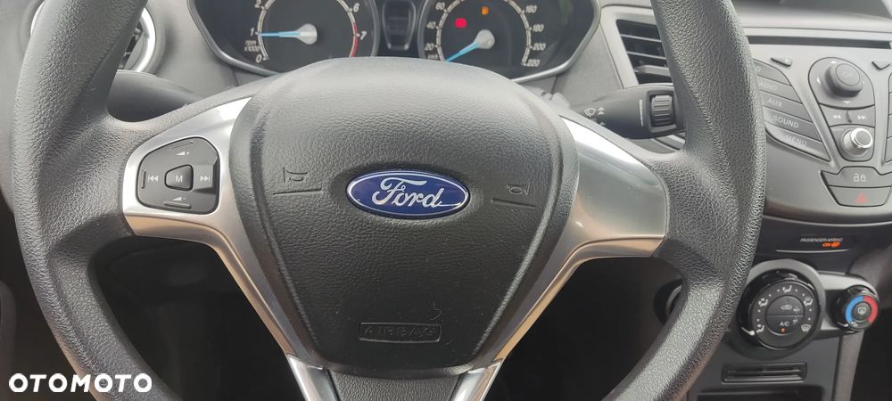 Ford Fiesta 1.25 Ambiente EU5 - 12