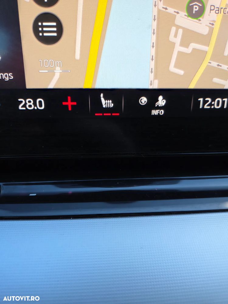 Skoda Octavia Combi 2.0 TDI Ambition - 38