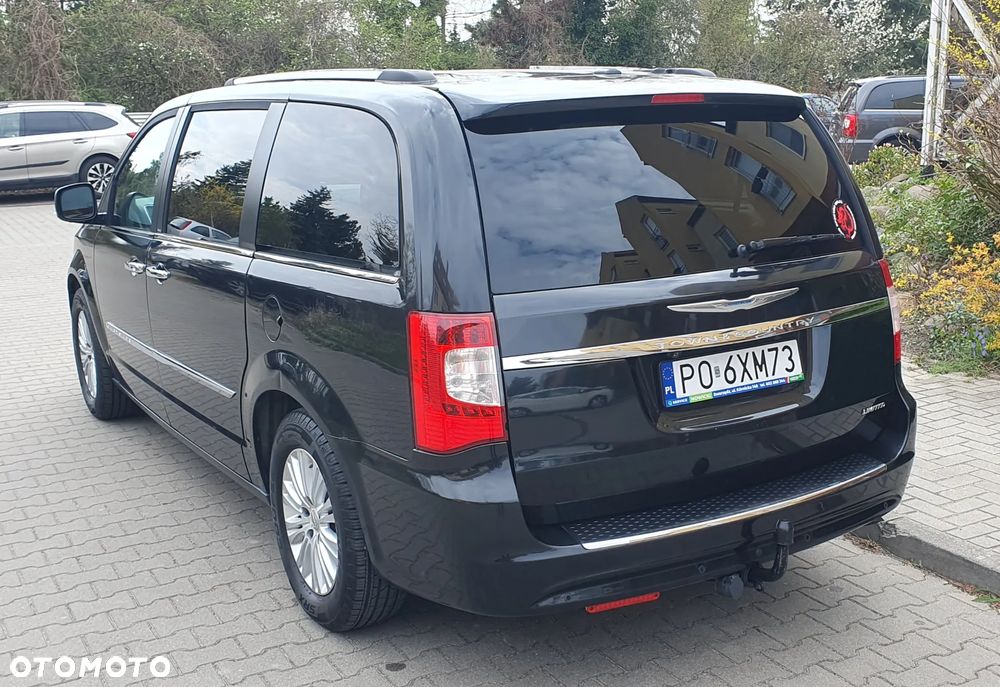 Chrysler Town & Country 3.6 Limited - 4