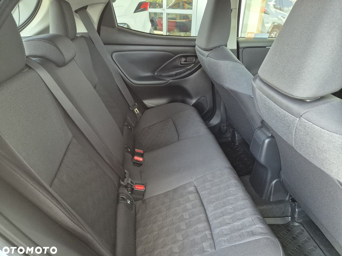 Toyota Yaris - 15