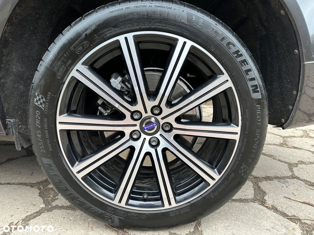 Volvo XC 60 B5 D AWD Geartronic Momentum - 20