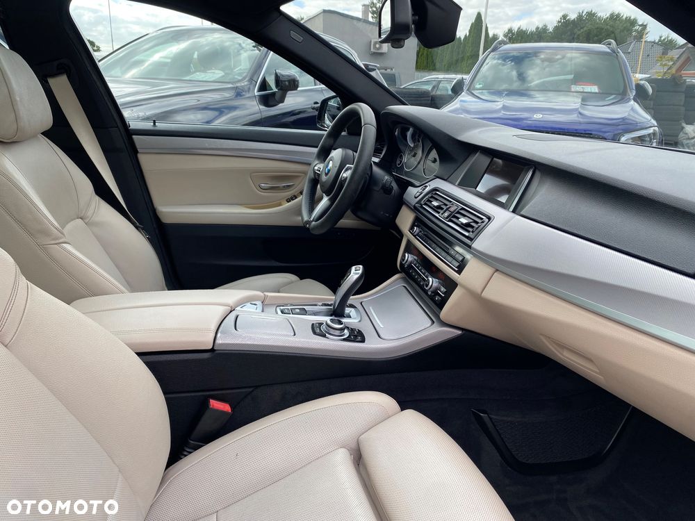 BMW Seria 5 520d Touring - 24