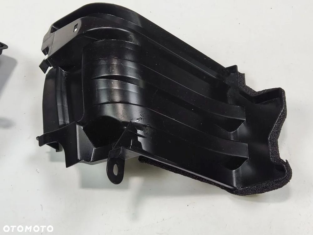 LEXUSN RX 3.5h 15-19r Kierownica Powietrza Prawa Lewa - 2