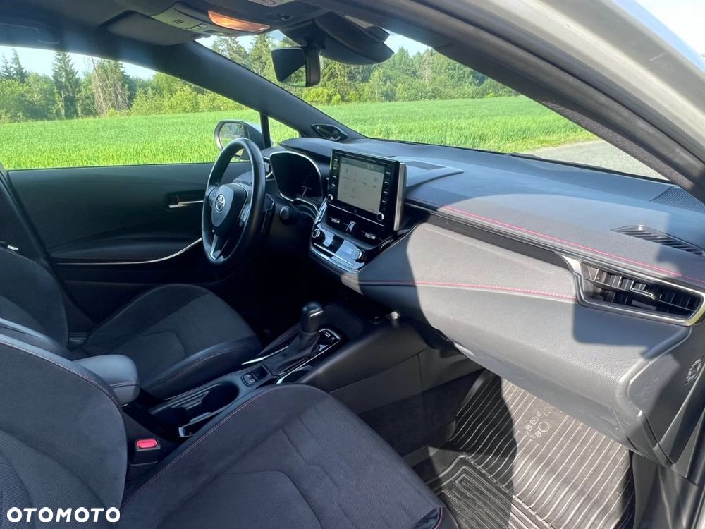 Toyota Corolla 2.0 Hybrid Executive - 10