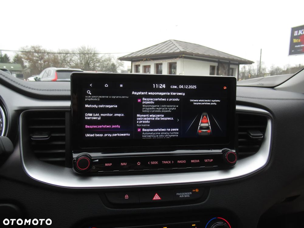 Kia Ceed 1.5 T-GDI M DCT - 23