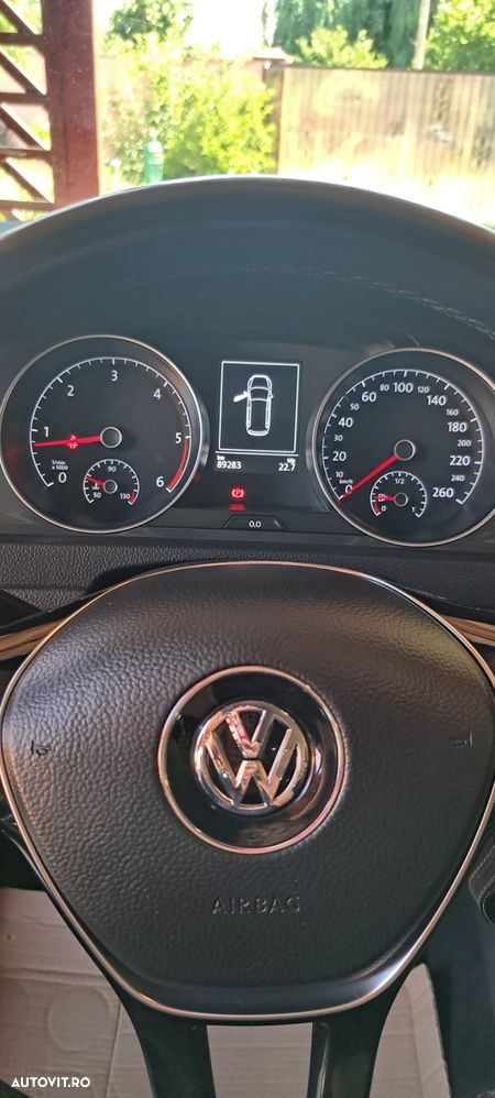 Volkswagen Golf 1.6 TDI Trendline - 11