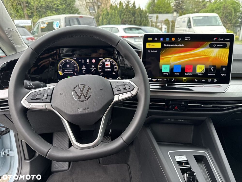 Volkswagen Golf - 14