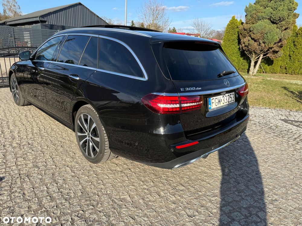 Mercedes-Benz Klasa E 300 de 9G-TRONIC AMG Line - 3