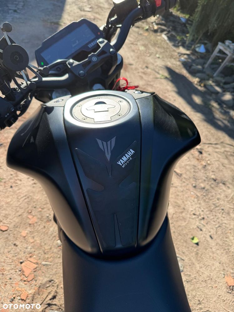 Yamaha MT - 7