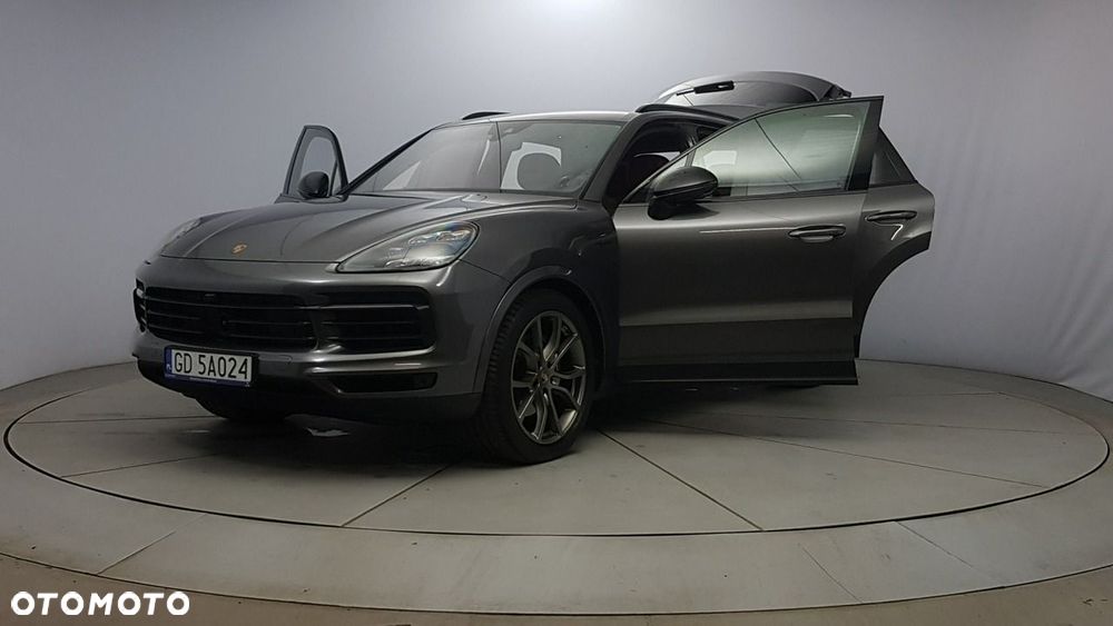 Porsche Cayenne - 10
