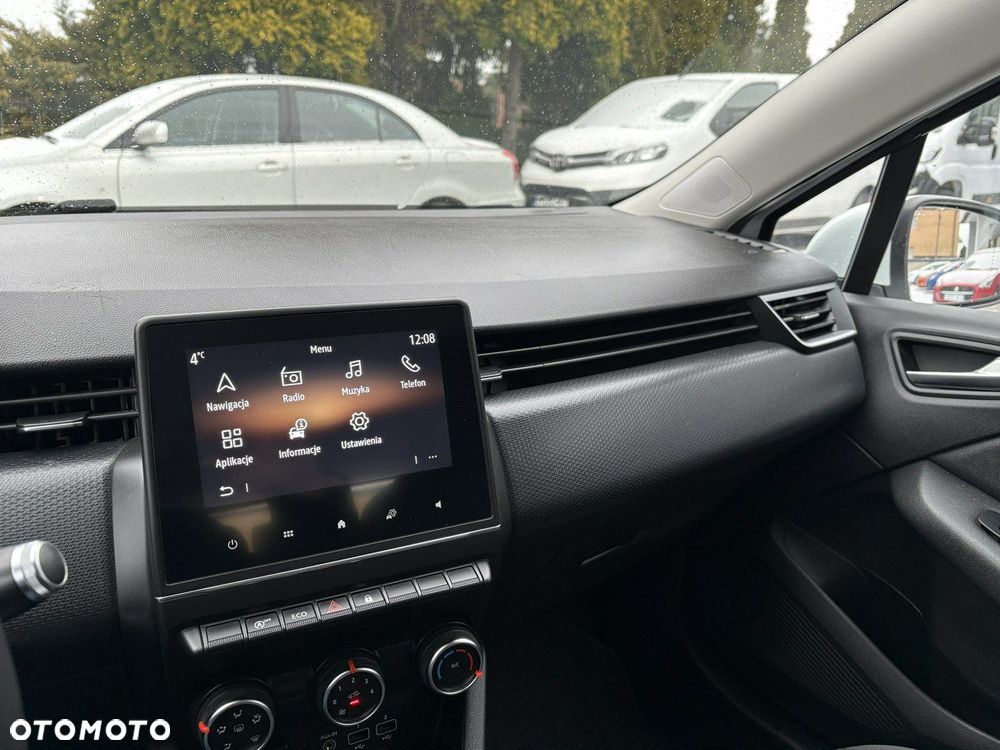 Renault Clio - 11