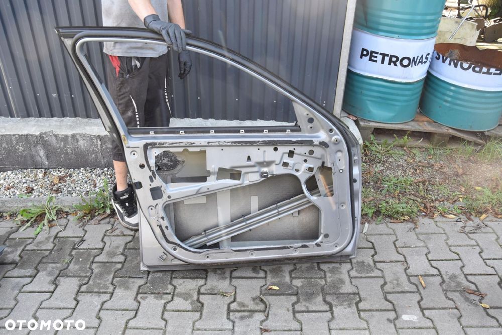 BMW E60 E61 DRZWI LEWE PRZÓD - 6
