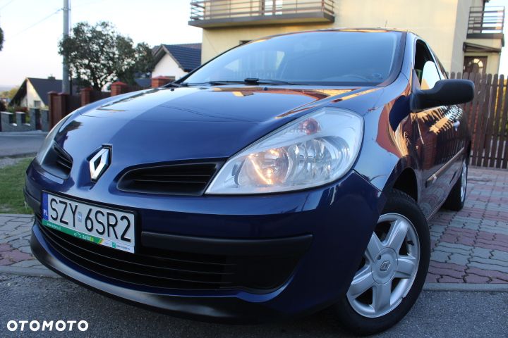 Renault Clio - 1