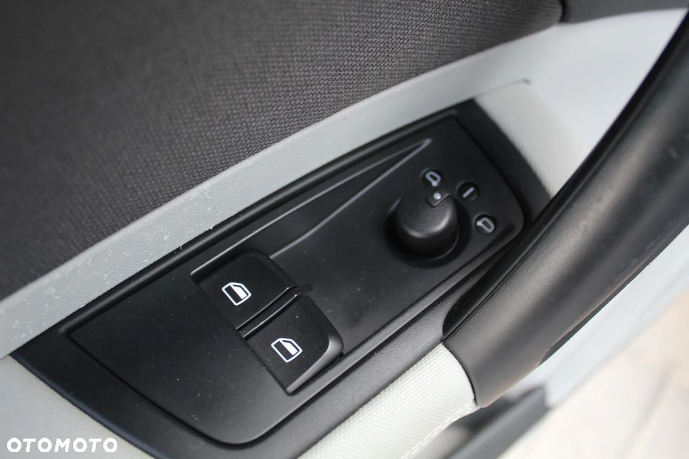 Audi A1 3-drzwiowe 1.4 TFSI S tronic S line edition - 15