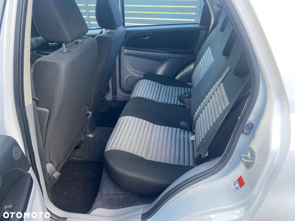 Suzuki SX4 1.6 Comfort 4WD - 15