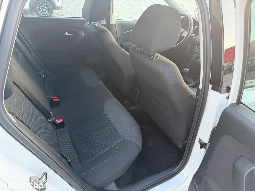 Volkswagen Polo 1.4 TDI CR Comfortline - 15