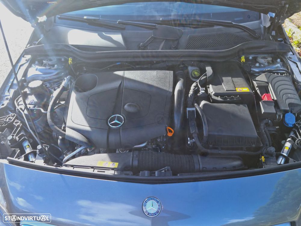 Mercedes-Benz A 200 CDI (BlueEFFICIENCY) 7G-DCT Urban - 23