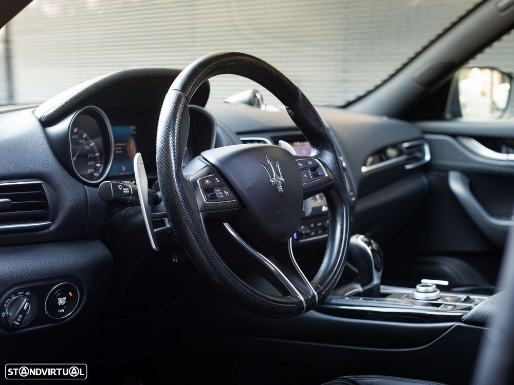 Maserati Levante 3.0 V6 - 23