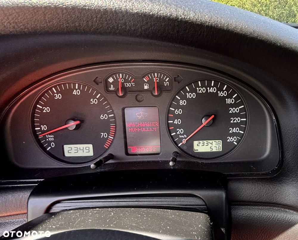 Volkswagen Passat - 19