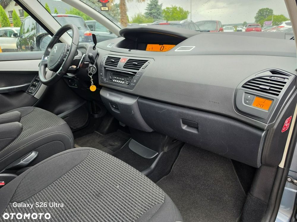 Citroën C4 Picasso 1.6 e-HDi FAP EGS6 Tendance - 29
