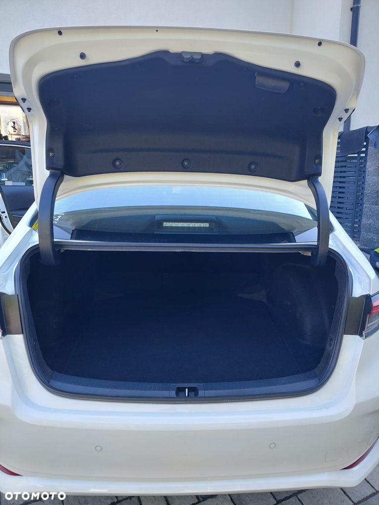 Toyota Corolla 1.8 Hybrid Comfort - 8