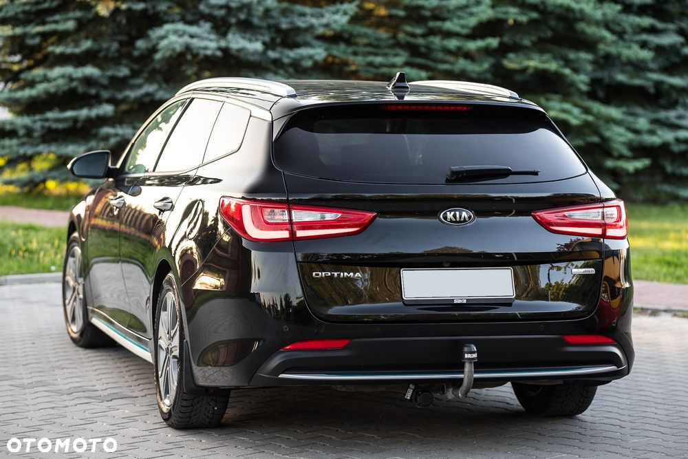 Kia Optima Sportagon 2.0 GDI Attract - 11