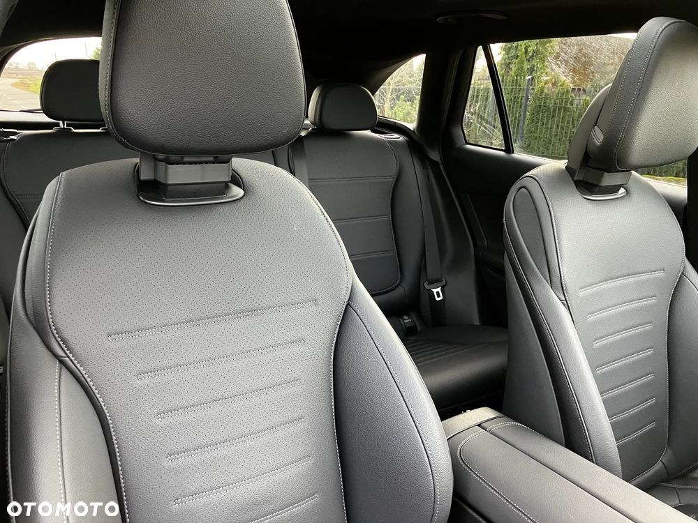 Mercedes-Benz GLC - 28