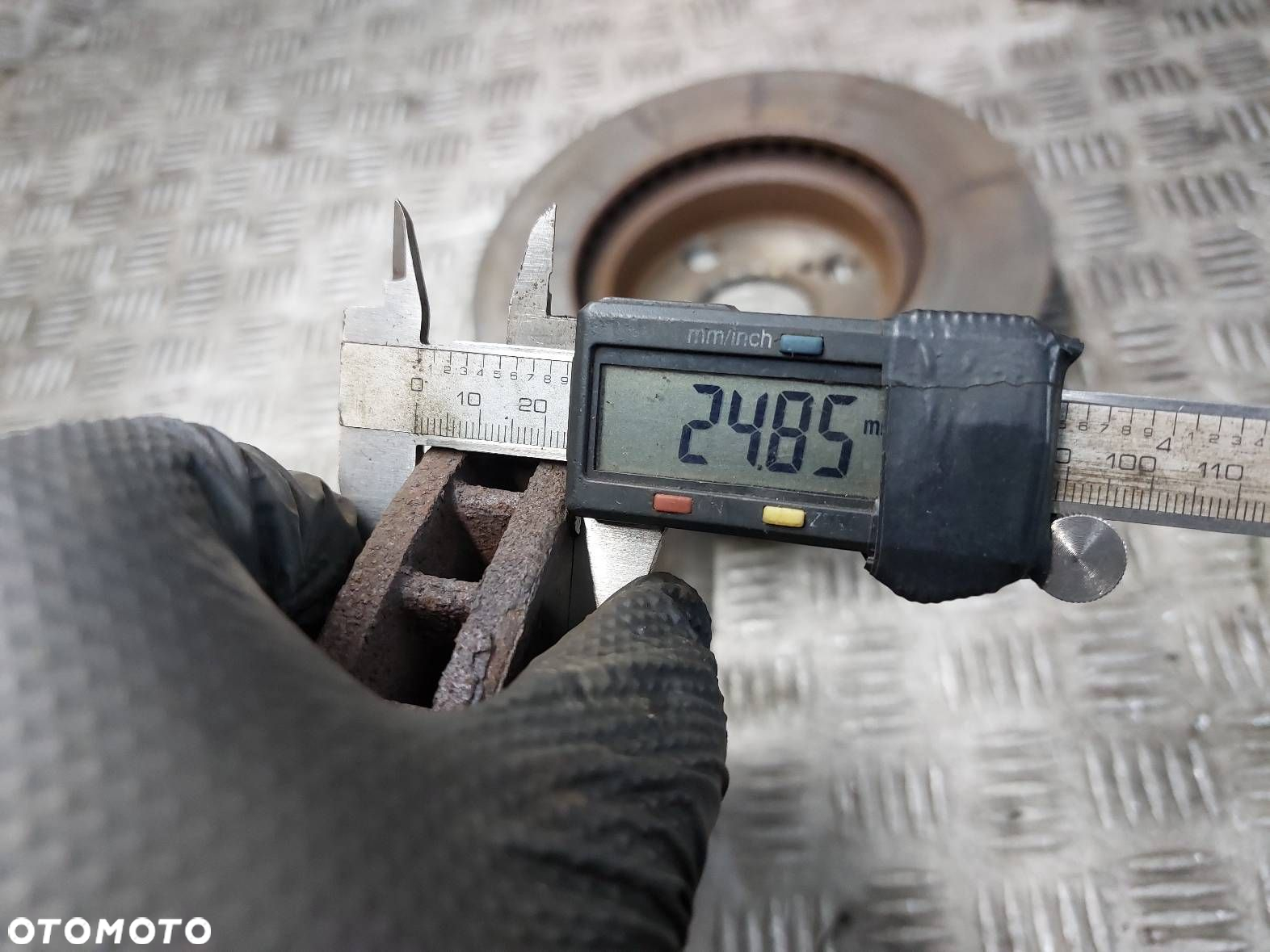 TARCZE HAMULCOWE PRZÓD + KLOCKI + ZACISKI TOYOTA COROLLA E12 1.6 16V - 5
