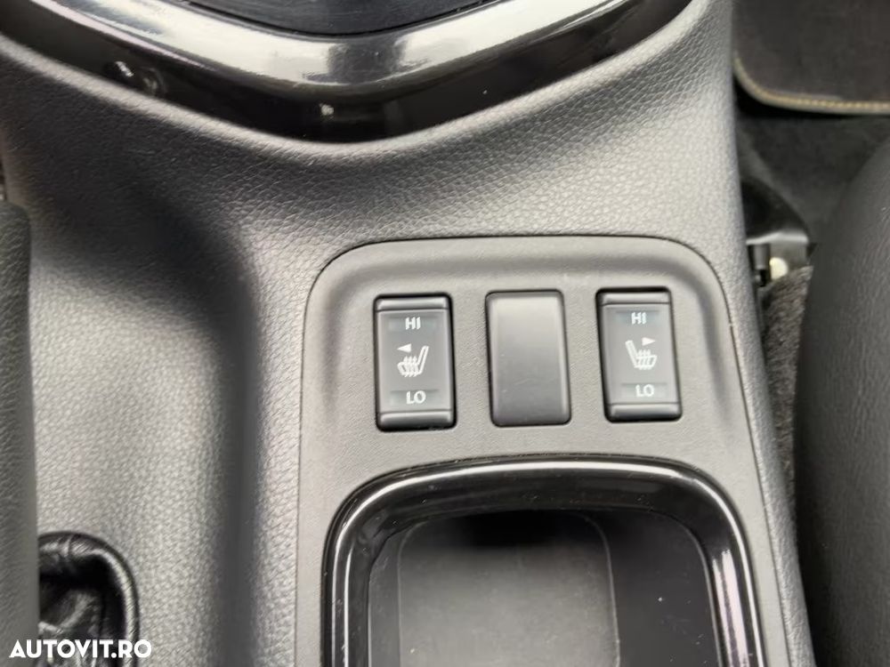 Nissan Navara DC 4x4 Autm. N-Guard - 19