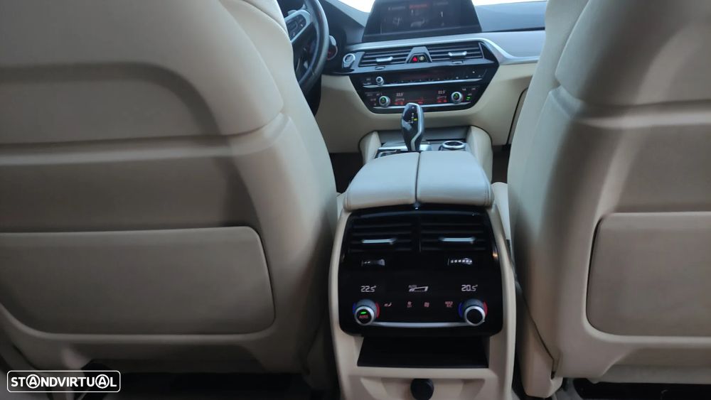 BMW 520 d Pack M Auto - 18