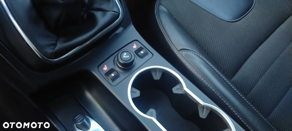 Ford Kuga 2.0 TDCi 4x4 ST-Line - 12