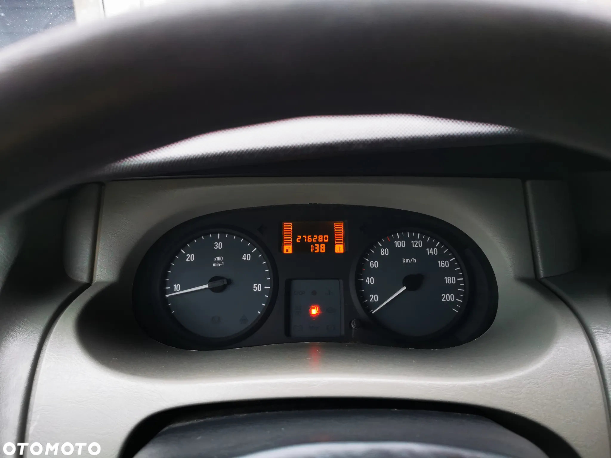 Opel Vivaro - 10