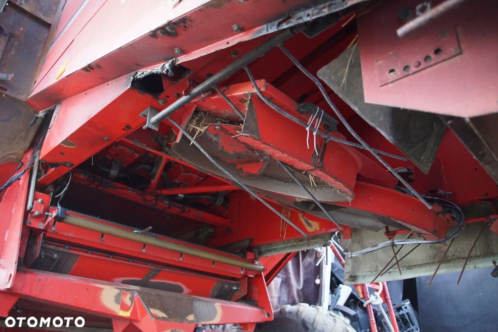 Kombajn na części - Massey Ferguson MF 36 7.6 220 KM 612 DSL 1997R Silnik Skrzynia Kabina Lampa Lusterko Schody Koło Deska Kokpit Sterownik Moduł Czujnik Kierownica Fotel - 16