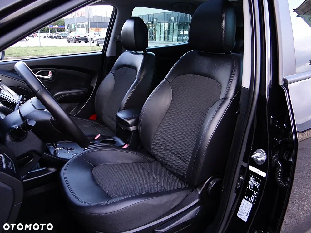 Hyundai ix35 2.0 CRDi 4WD Automatik Premium - 33