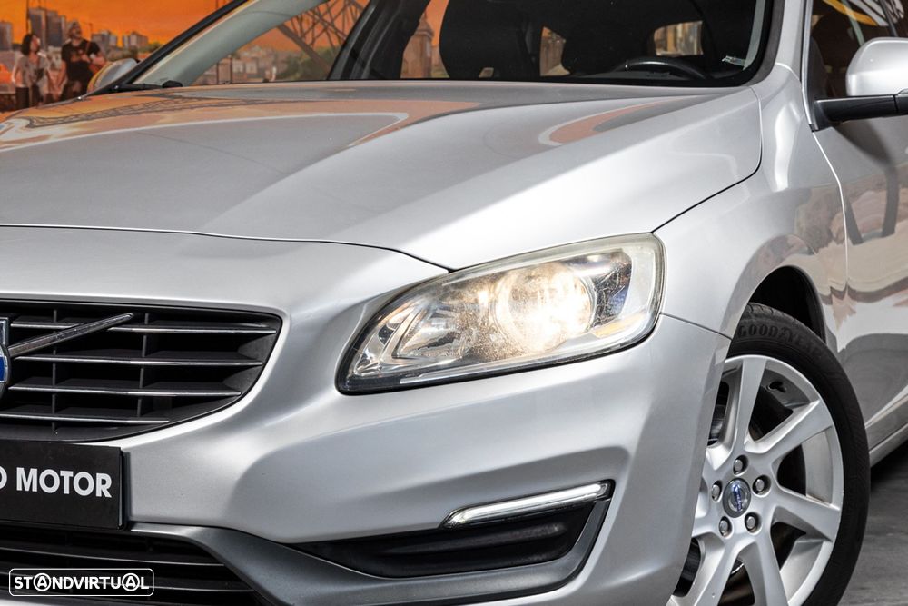 Volvo V60 2.0 D4 Summum - 7
