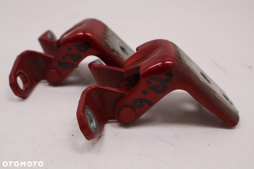 MITSUBISHI ECLIPSE CROSS ZAWIASY DRZWI PRAWYCH PRZÓD P62 - 5