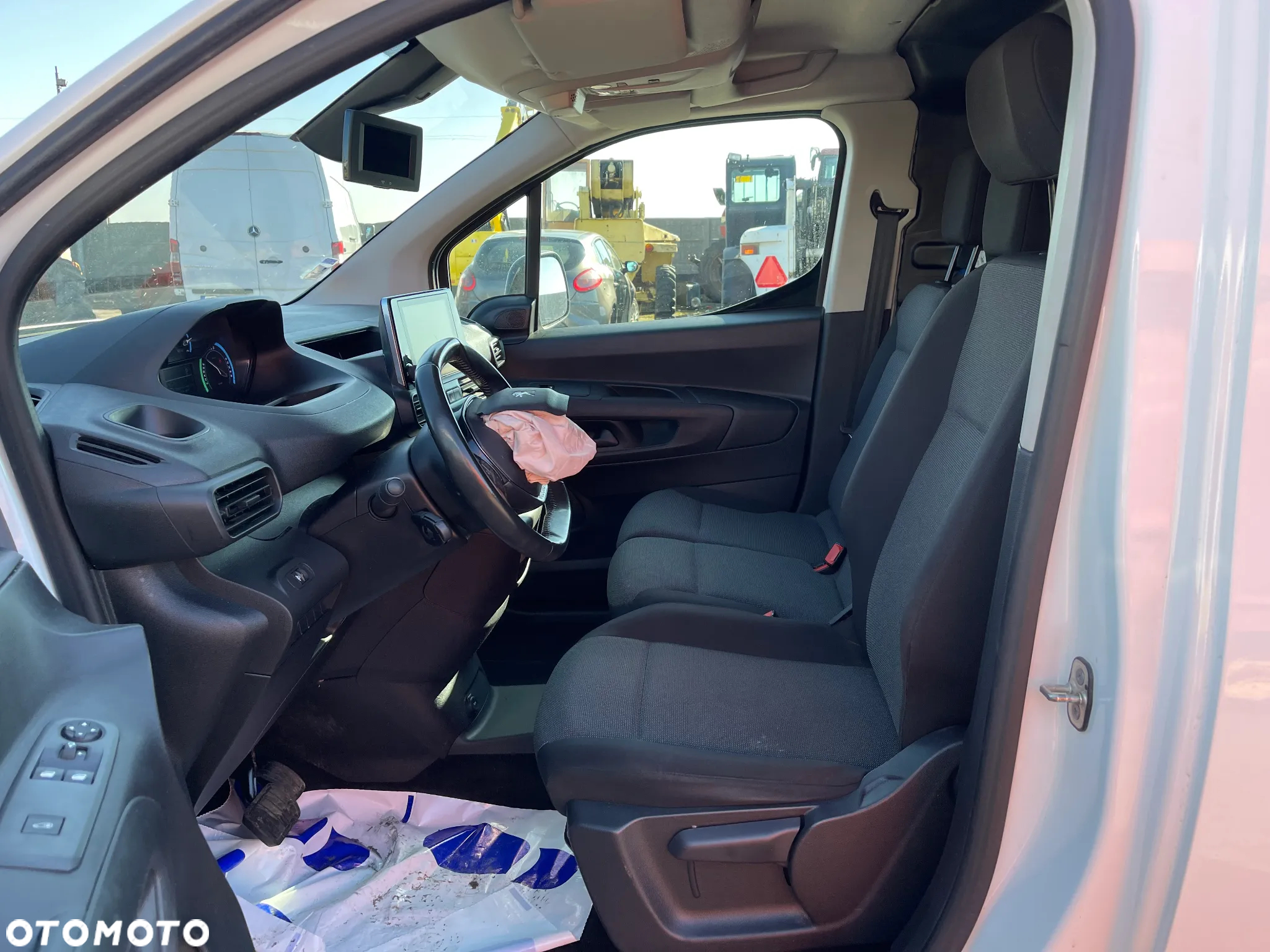 Peugeot E-PARTNER ELEKTRYCZNY 2022 ROK Tylko 49.000 KM - 9