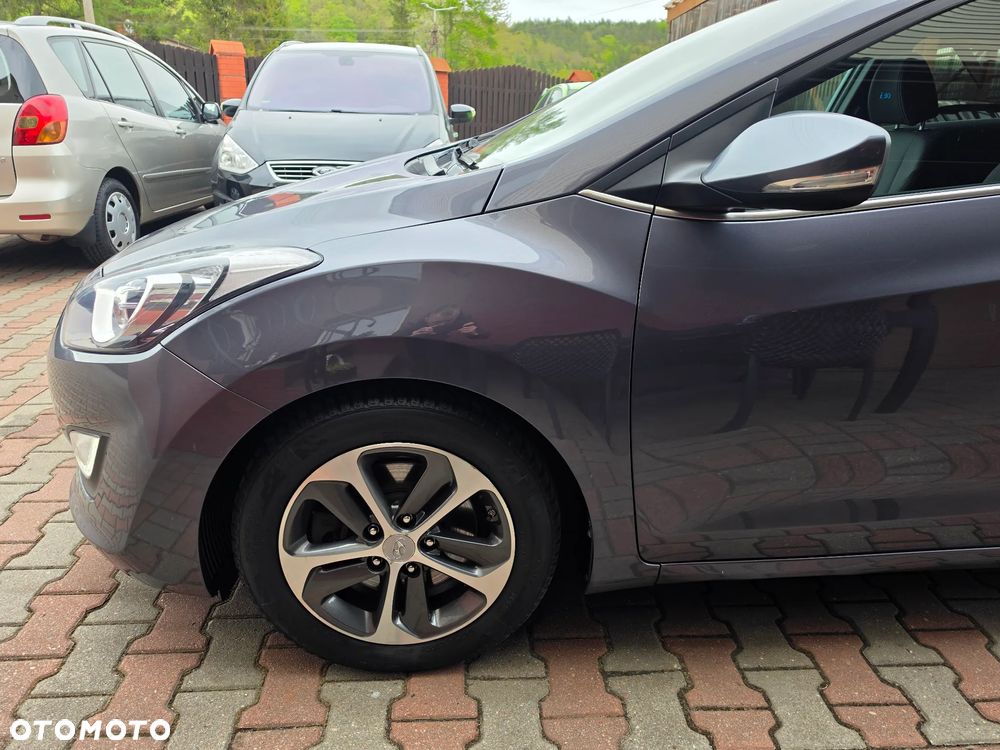 Hyundai i30 blue 1.6 GDI Passion - 4