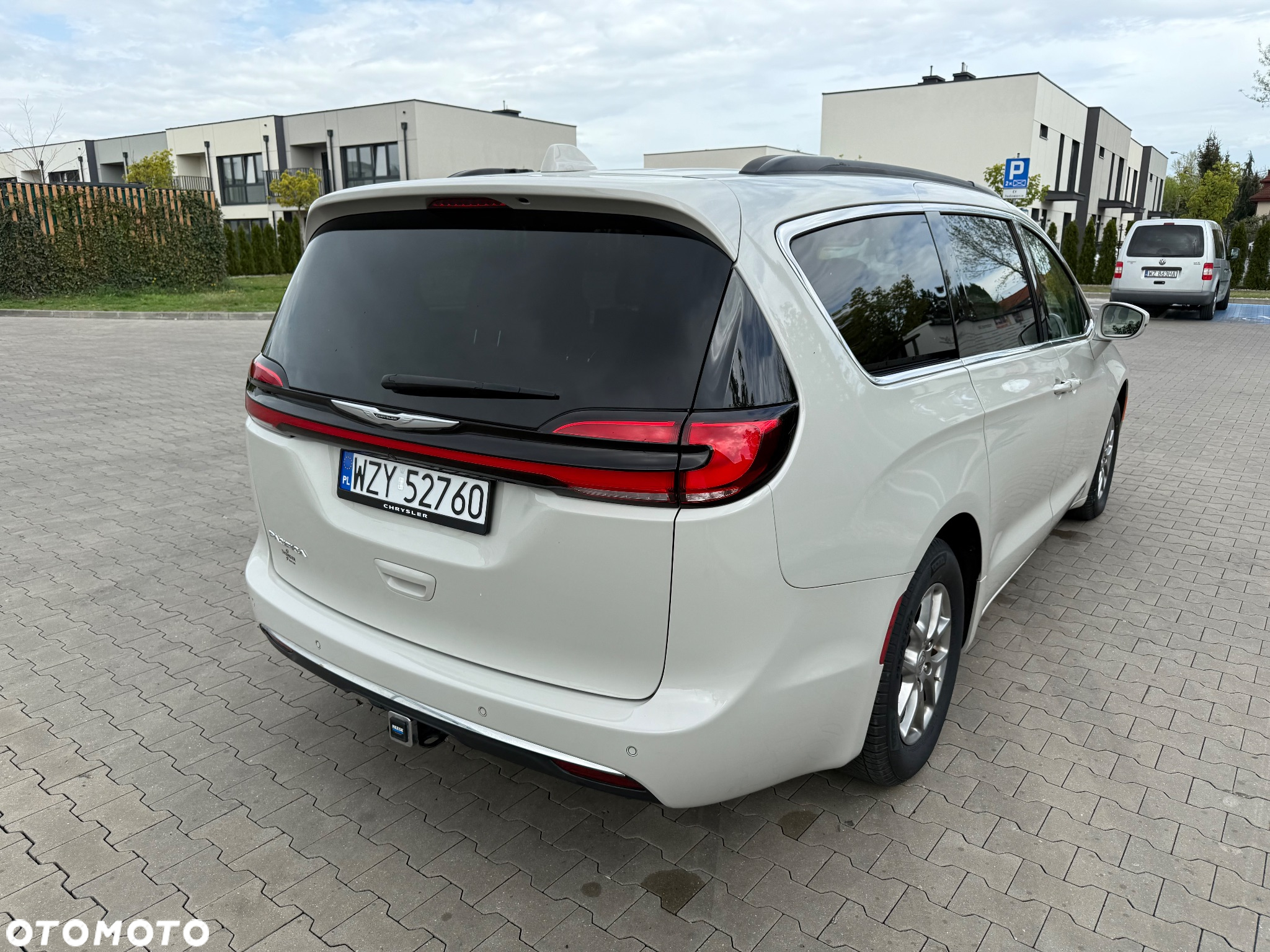 Chrysler Pacifica - 11