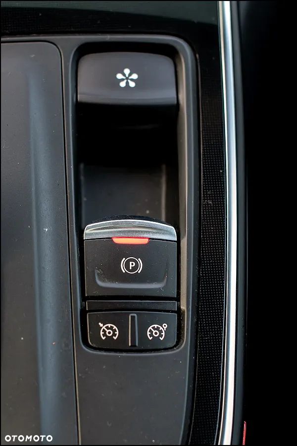 Renault Grand Scenic Gr 1.3 TCe FAP Intens EDC - 32